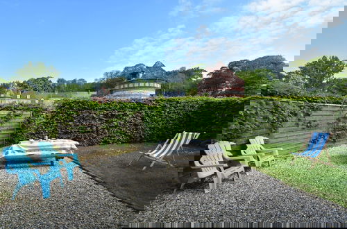 Foto 45 - Spacious Cottage With Private Garden in Normandy