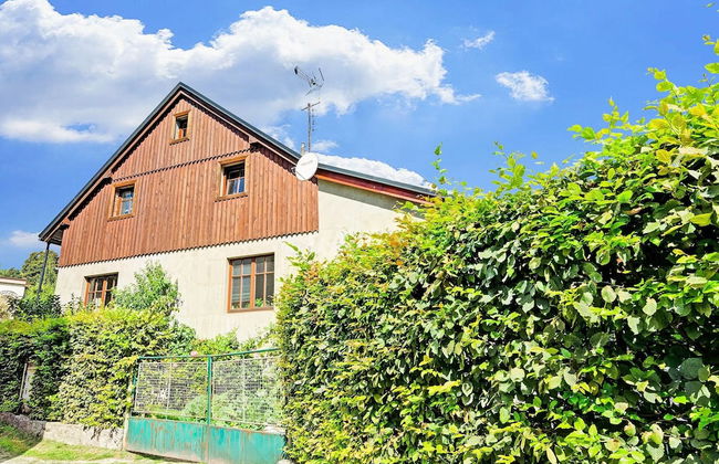 Modern Holiday Home in Cerny Dul With Private Garden - Photo 9