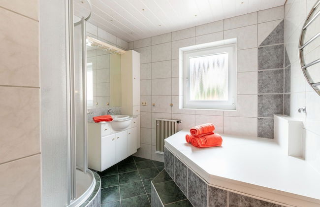 Inviting Holiday Apartment in Ladis With Balcony - Photo 49
