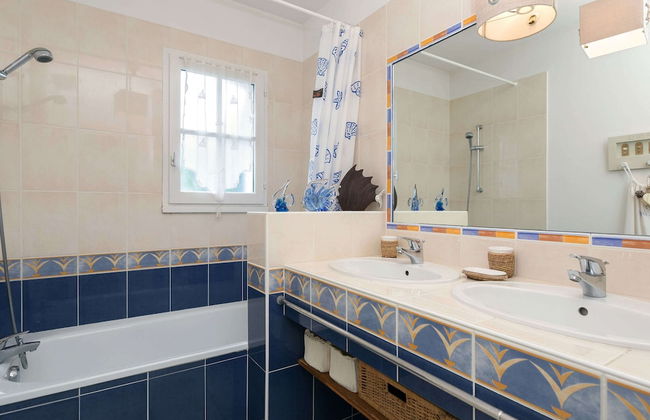 Luxurious Villa With a Dishwasher, Only 3.5km From the Beach - Foto 28
