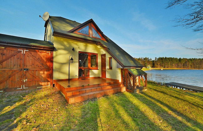 Holiday House by the Lake With a Fireplace - Foto 48