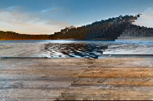 Foto 59 - Holiday House by the Lake With a Fireplace