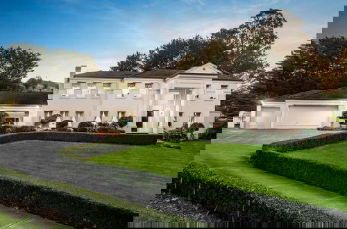 Foto 8 - StayAU Expansive 7BR Villa Warrandyte