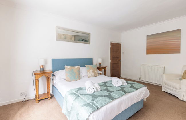 Village House - North East Escapes - Photo 2