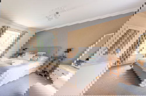 Foto 1 - Village House - North East Escapes