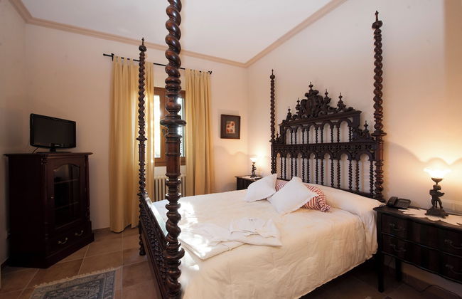 Luxurious 6-bedroom Villa Just 10 Minutes From the Beach - Foto 2
