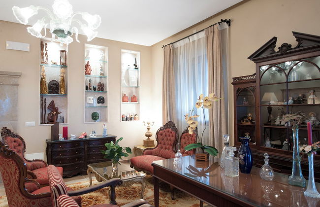 Luxurious 6-bedroom Villa Just 10 Minutes From the Beach - Foto 24