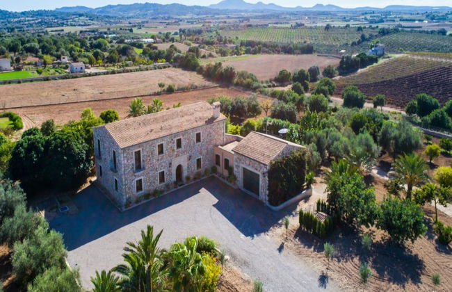 Luxurious 6-bedroom Villa Just 10 Minutes From the Beach - Foto 32