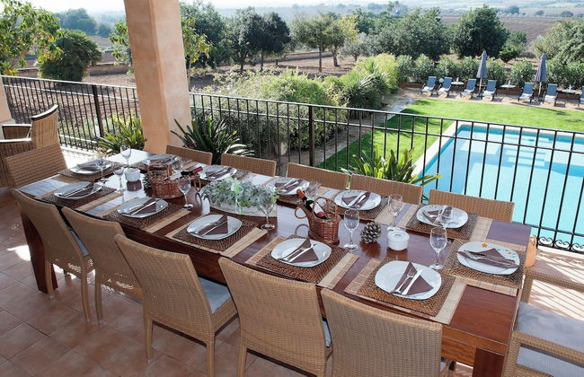 Luxurious 6-bedroom Villa Just 10 Minutes From the Beach - Foto 33