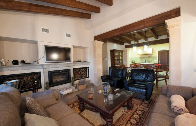 Luxurious 6-bedroom Villa Just 10 Minutes From the Beach - Foto 27