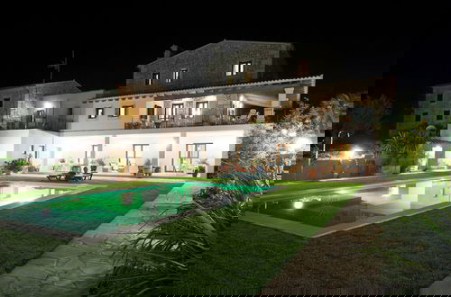 Photo 31 - Luxurious 6-bedroom Villa Just 10 Minutes From the Beach