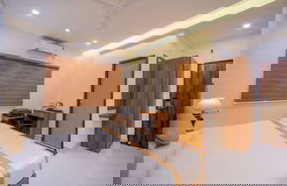 Foto 3 - Mcity Elite Suites