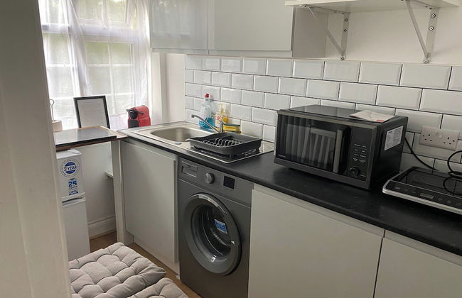 Slough - Sleeps 3 - Petfriendly - Riverside - Bay - Foto 11