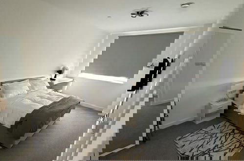 Foto 7 - Skyview Elegance Luxury Top-floor Retreat