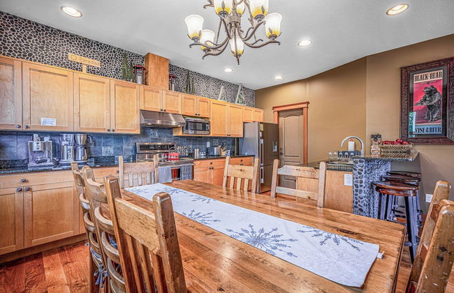 Treetop Getaway Ski In and Out Sleeps 10 - Foto 12