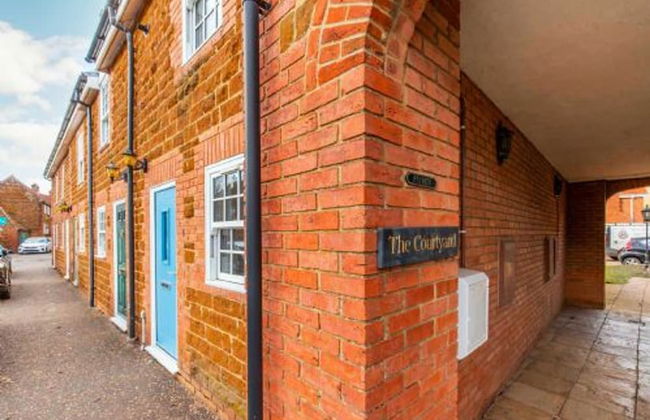 Host Stay The Courtyard - Foto 12