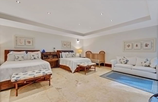 Magnificent Eight Bedroom Holiday Home - Foto 33