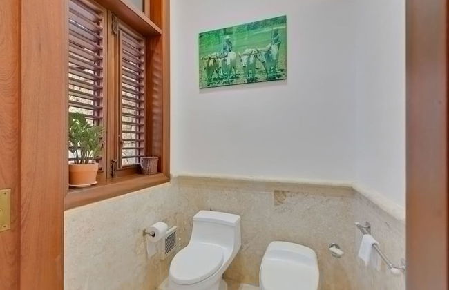 Magnificent Eight Bedroom Holiday Home - Foto 29