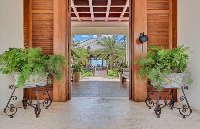 Magnificent Eight Bedroom Holiday Home - Foto 3