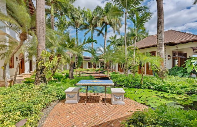 Magnificent Eight Bedroom Holiday Home - Foto 7