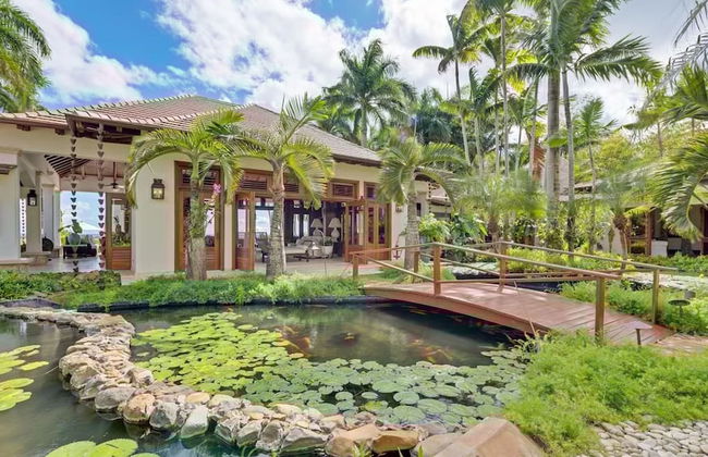 Magnificent Eight Bedroom Holiday Home - Foto 1