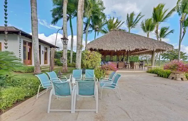 Magnificent Eight Bedroom Holiday Home - Foto 20