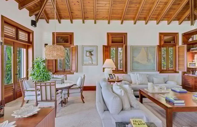 Magnificent Eight Bedroom Holiday Home - Foto 13