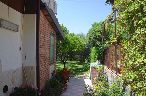 Foto 9 - Detached House Near the sea With Garden and Terrace