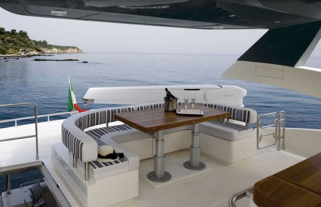 Italy Luxury Yacht Charter - Foto 3