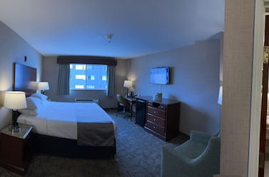 Foto 5 - Medallion Inn & Suites