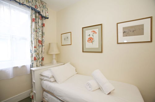 Foto 6 - A Place Like Home - Two Bedroom Apartment in Knightsbridge