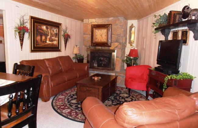 Redwood Commons - Photo 19