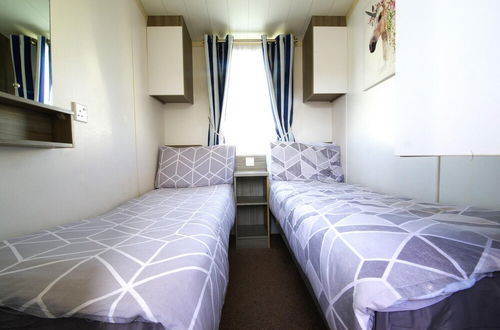 Foto 4 - Lovely 2-bed Static Caravan in Rhyl