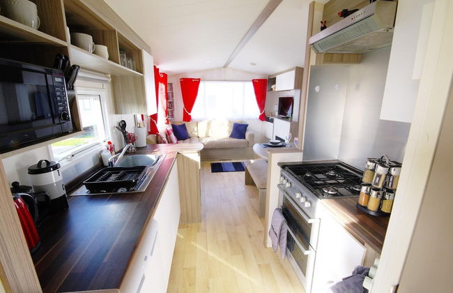 Lovely 2-bed Static Caravan in Rhyl - Foto 1