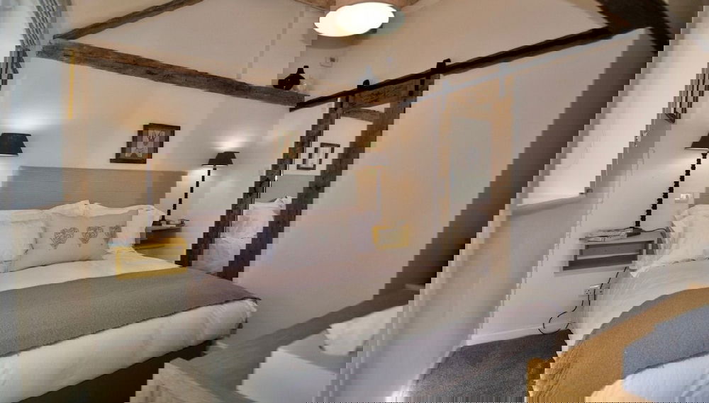 Primary image
