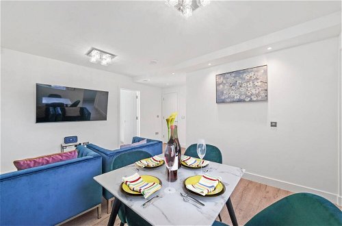 Foto 11 - Gorgeous 3 Bedroom Duplex Apartment in West London