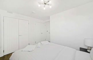 Photo 1 - Gorgeous 3 Bedroom Duplex Apartment in West London