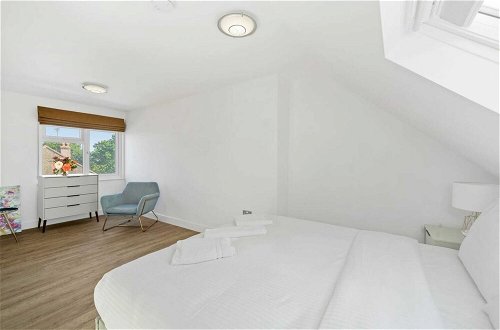 Foto 7 - Gorgeous 3 Bedroom Duplex Apartment in West London
