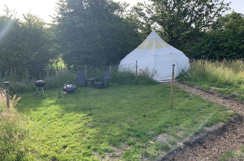 Foto 23 - Star Gazing Bell Tent Farm Stay