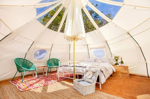 Foto 2 - Star Gazing Bell Tent Farm Stay