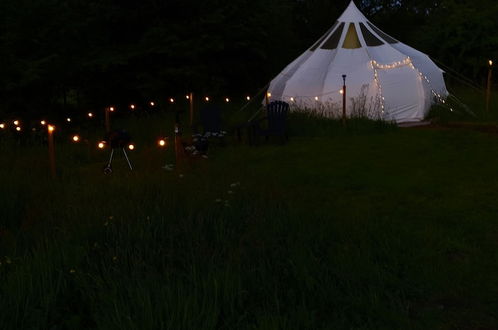 Foto 18 - Star Gazing Bell Tent Farm Stay