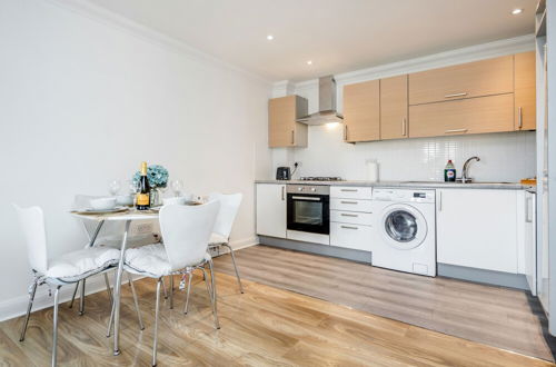 Foto 5 - 2br-sleeps4-parking-eastlondon