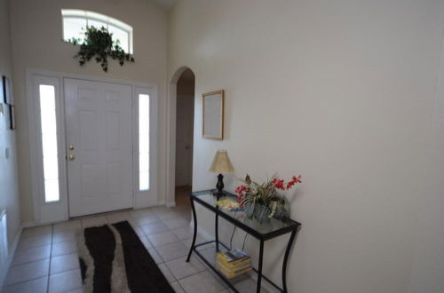 Photo 4 - 3 Bedroom Orlando Vacation Pool Home With Water View, Hot Tub, Games Room Near Disney