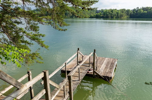 Photo 35 - Lakefront Cottage