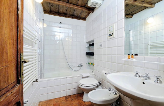 San Callisto - WR Apartments - Photo 33