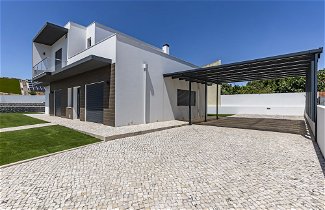 Photo 1 - Captivating 4-bed House in Cadaval District-lisbon