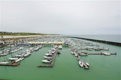 Photo 22 - Orion Marina Sea View Parking by Brighton Holiday Lets