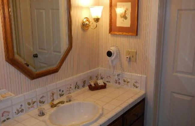 GetAways at Olympic Village Inn - Foto 15
