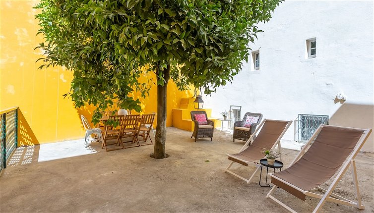 Foto 1 - Bright & Spacious W/ Orange Tree Patio Apartment by TimeCooler