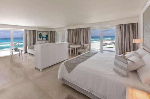 Photo 8 - Le Blanc Resort Cancun – Adults Only – All Inclusive